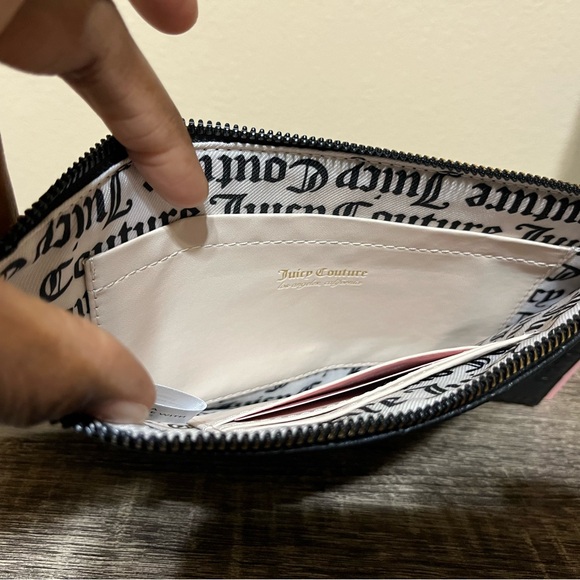 Juicy Couture Wristlet Black Full Size NEW - Picture 4 of 4